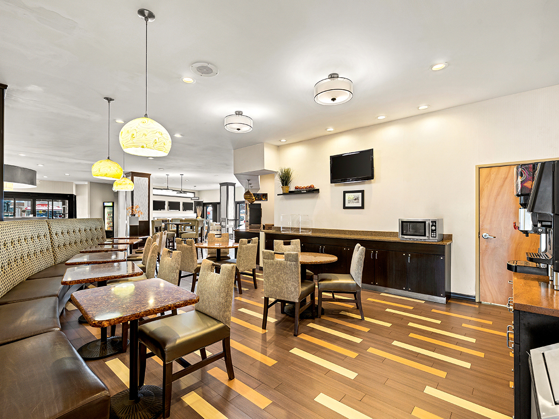 Sonesta Essential Indianapolis Airport photo 9